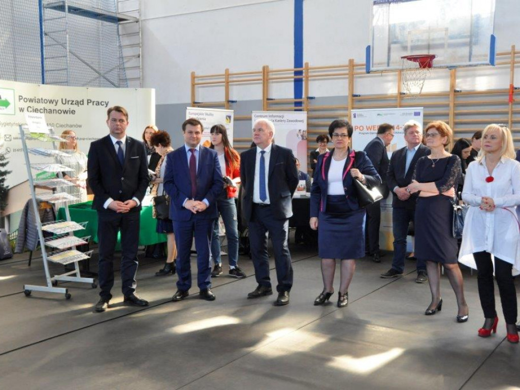 Tłumy na ciechanowskich targach edukacji i pracy