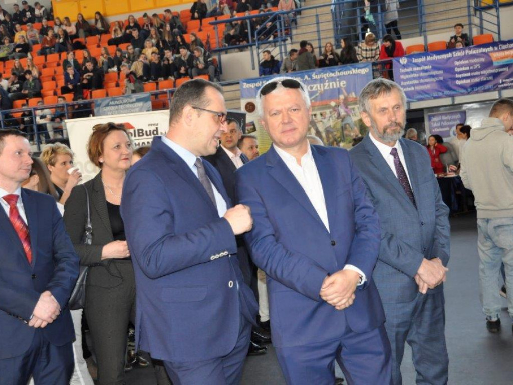 Tłumy na ciechanowskich targach edukacji i pracy