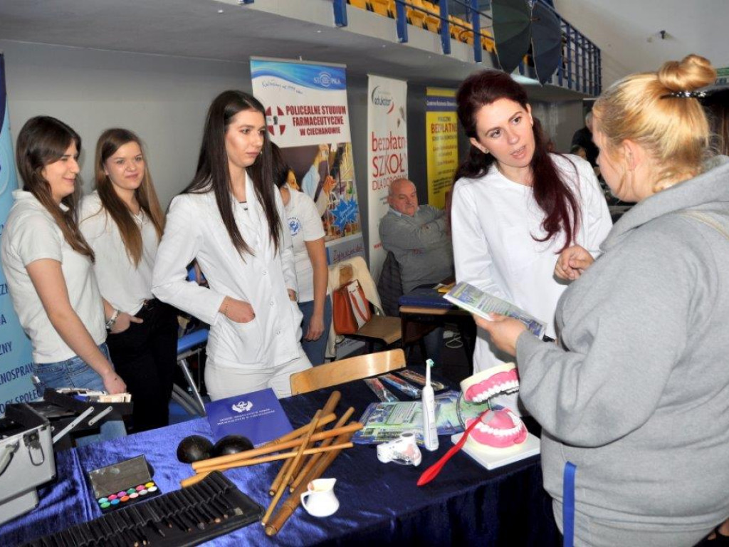 Tłumy na ciechanowskich targach edukacji i pracy