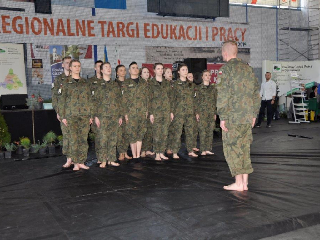 Tłumy na ciechanowskich targach edukacji i pracy