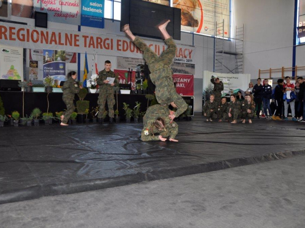 Tłumy na ciechanowskich targach edukacji i pracy