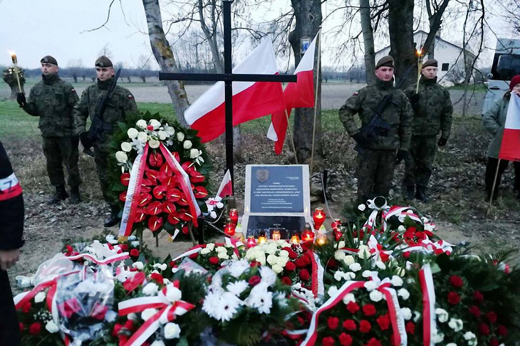Rocznica śmierci Roja i Mazura