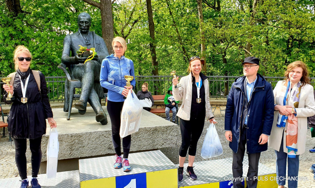 Pobiegli pomiędzy zamkami