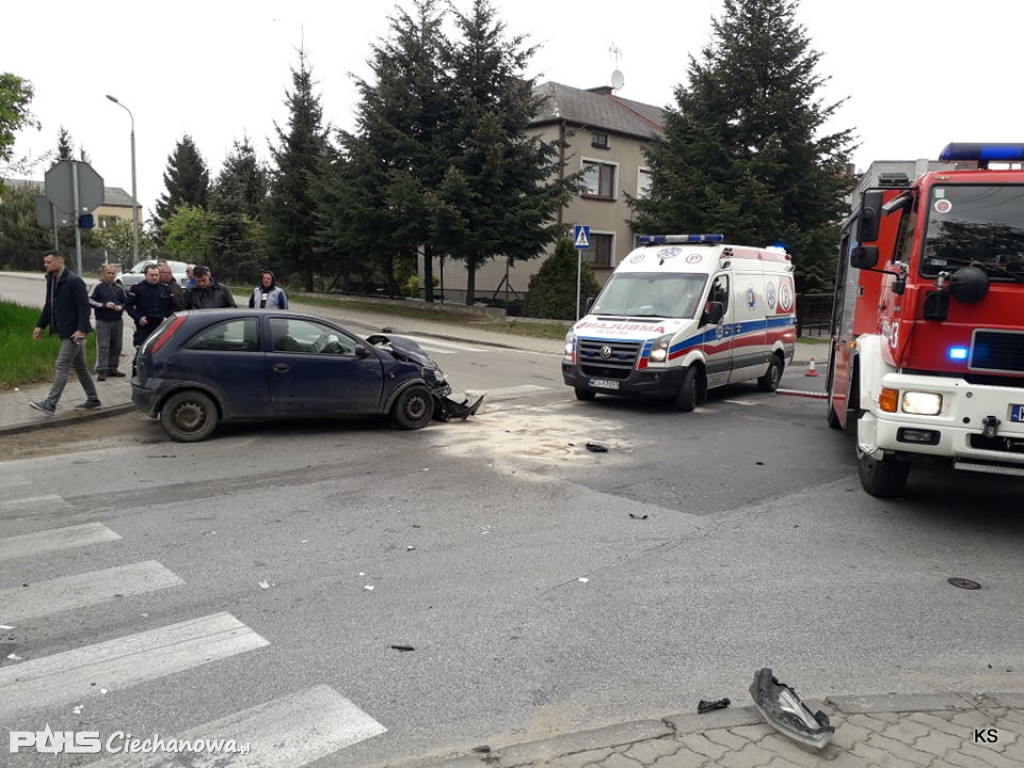 Wypadek na skrzyżowaniu ulicy Widnej z ulicą Czarnieckiego