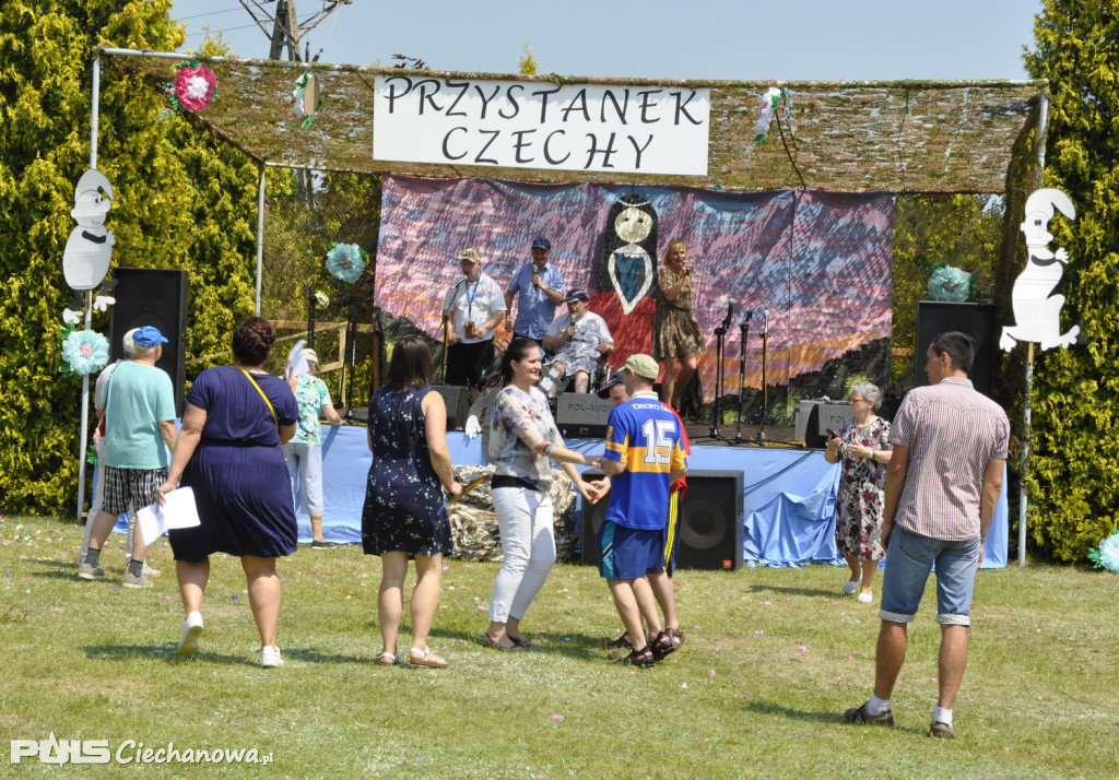 VII Przegląd Kultury i Tradycji Poznajemy świat