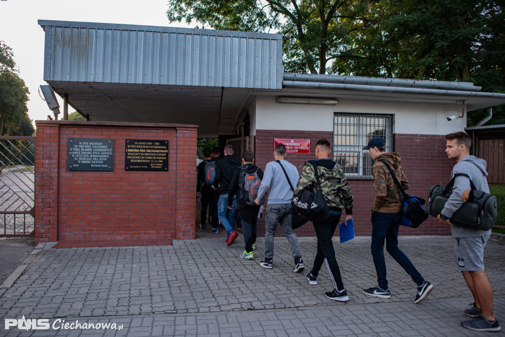 Zanim zabrzmi pierwszy dzwonek... Ostatnie dni wakacji spędzają na poligonie