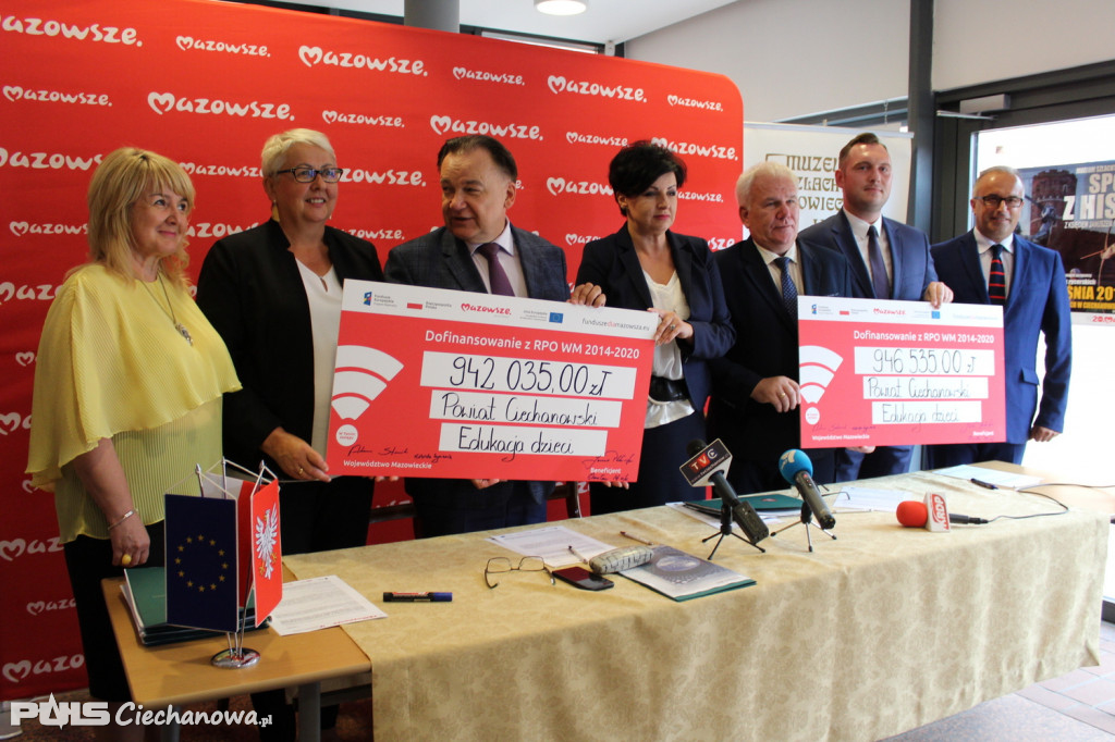 Podpisanie umów na projekty ekologiczne oraz edukacyjne w ramach Regionalnego Programu Operacyjnego Województwa Mazowieckiego 2014-2020