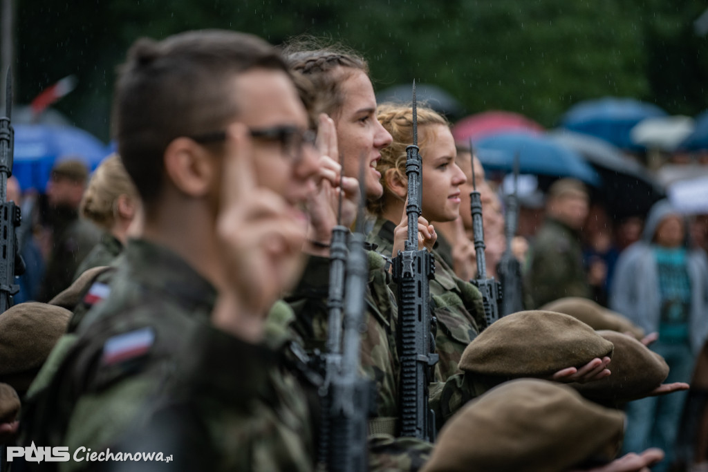 Przysięga wojskowa żołnierzy 5 Mazowieckiej Brygady Obrony Terytorialnej