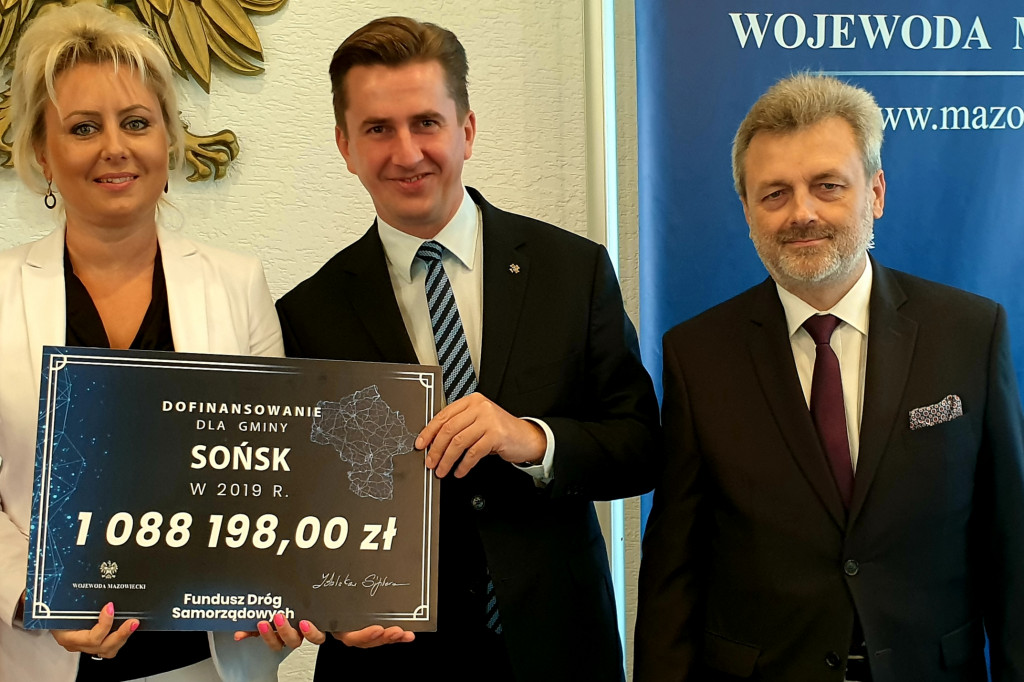 Wicewojewoda rozdał czeki