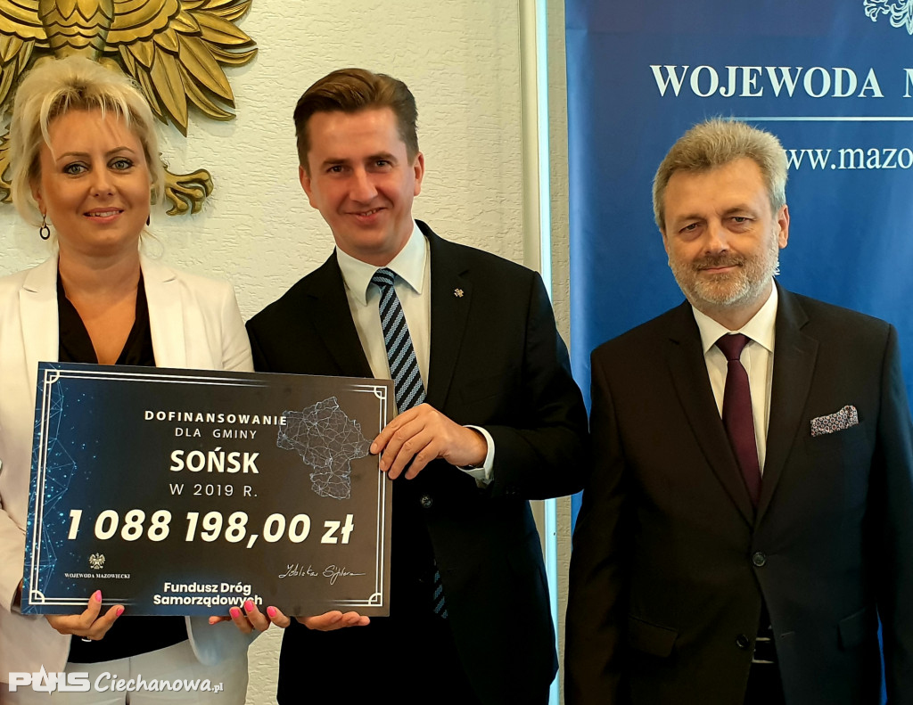 Wicewojewoda rozdał czeki