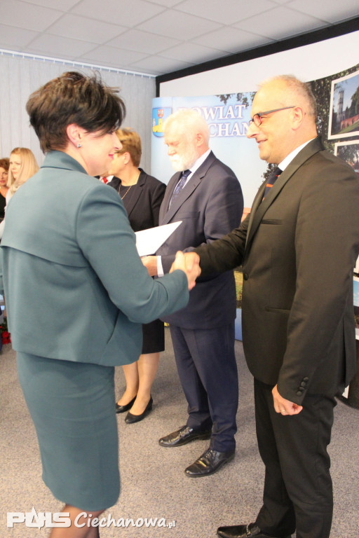 Nagrodzeni nauczyciele w Starostwie