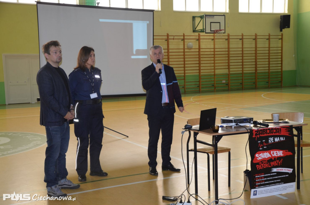 U SĄSIADÓW: Program Bezpieczne z@kupy w sieci w Mławie