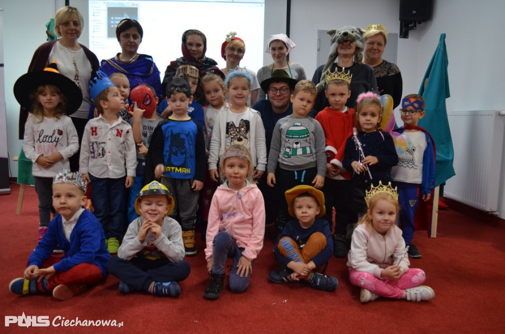 Czerwony Kapturek w Powiatowej Bibliotece