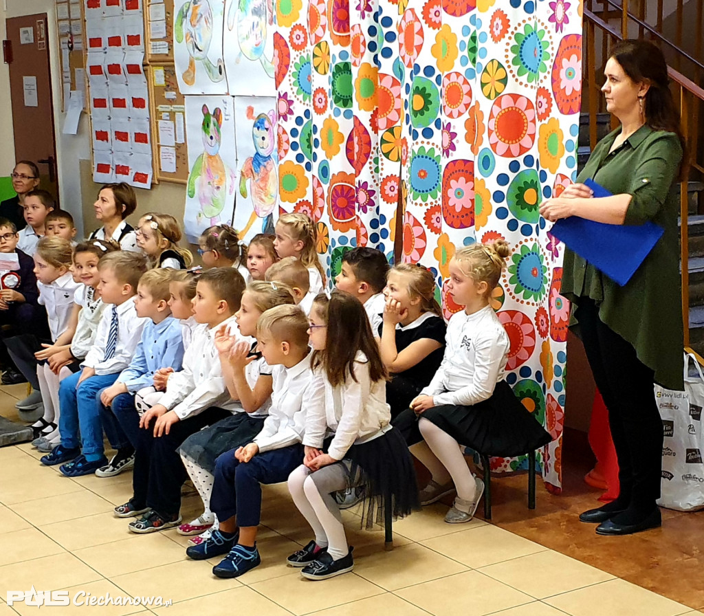 Przedszkolaki uczciły Święto Niepodległości