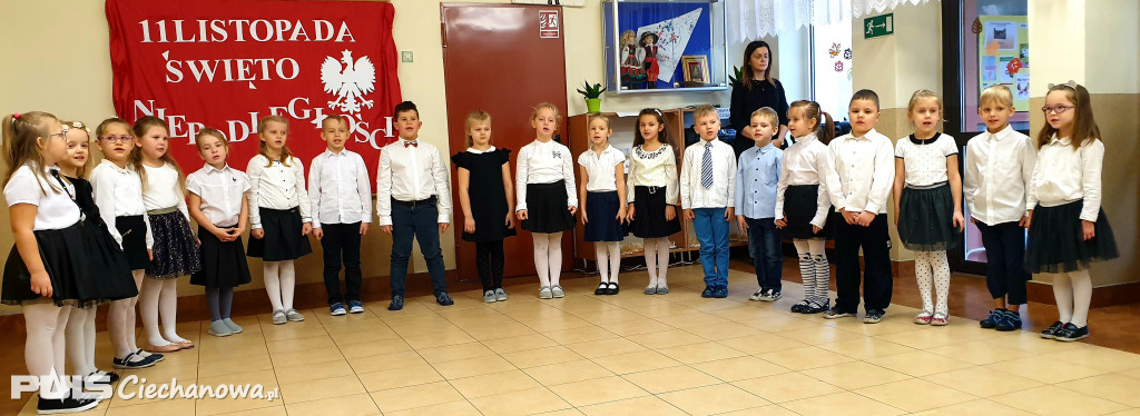 Przedszkolaki uczciły Święto Niepodległości