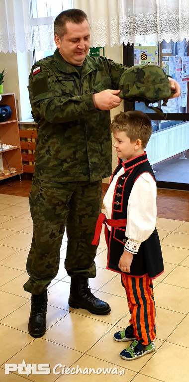 Przedszkolaki uczciły Święto Niepodległości