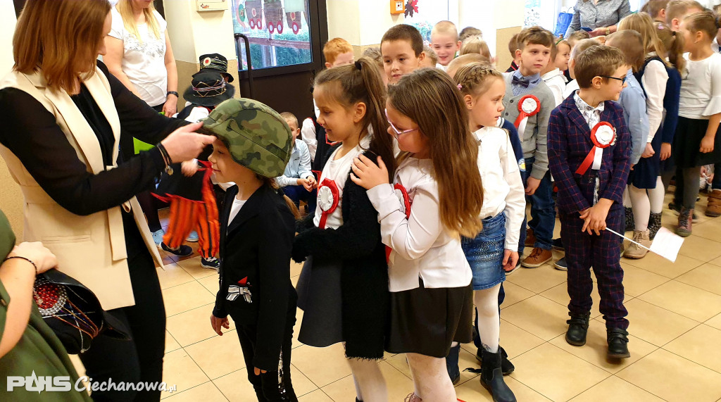 Przedszkolaki uczciły Święto Niepodległości