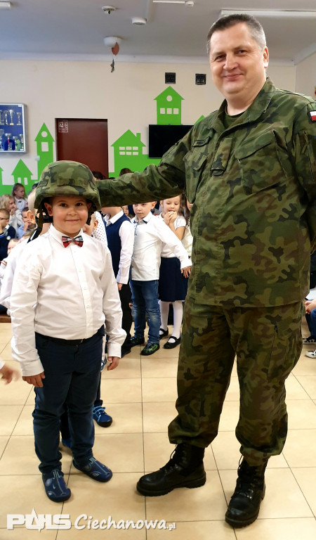 Przedszkolaki uczciły Święto Niepodległości