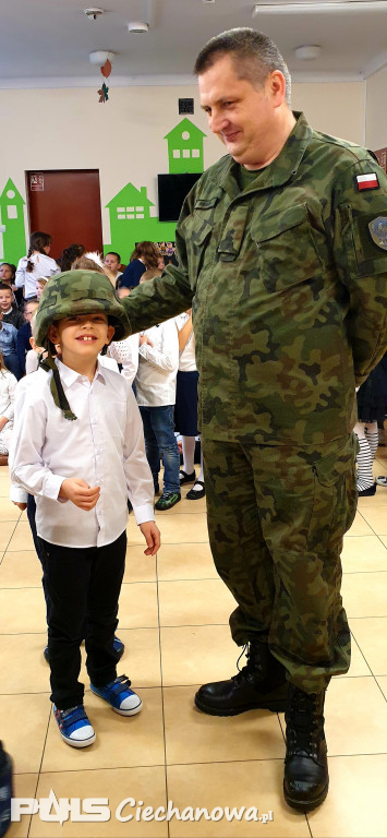 Przedszkolaki uczciły Święto Niepodległości