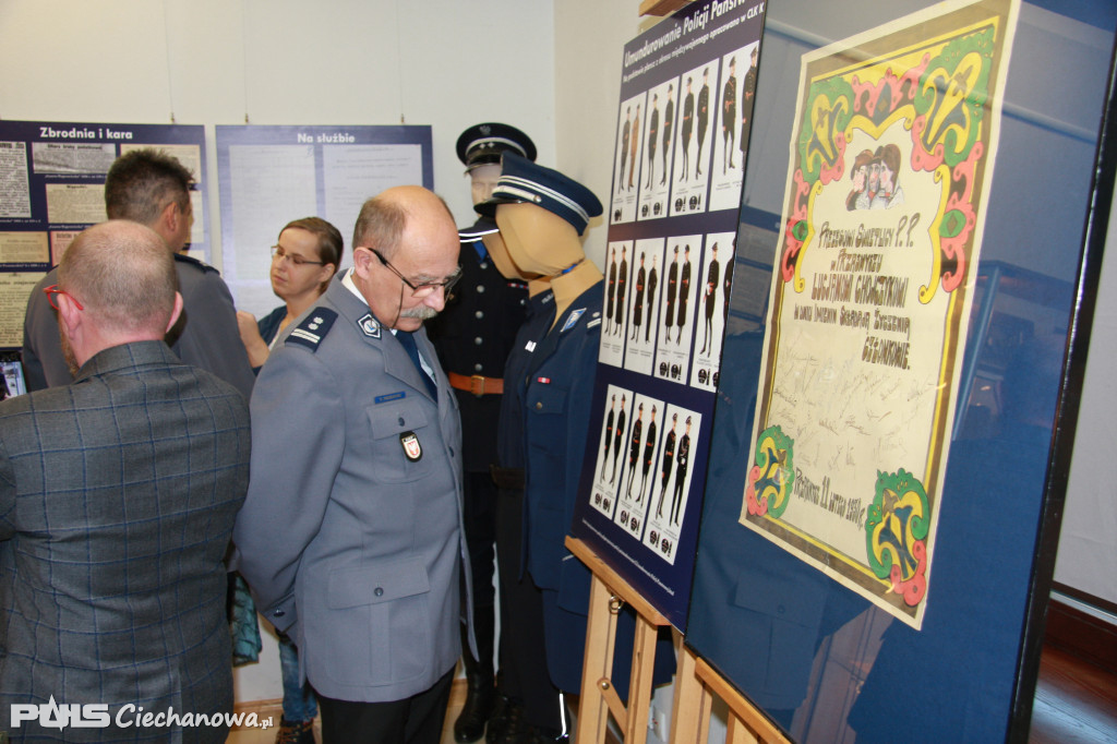 Na posterunku - Przasnyska wystawa upamiętniająca Policję Państwową