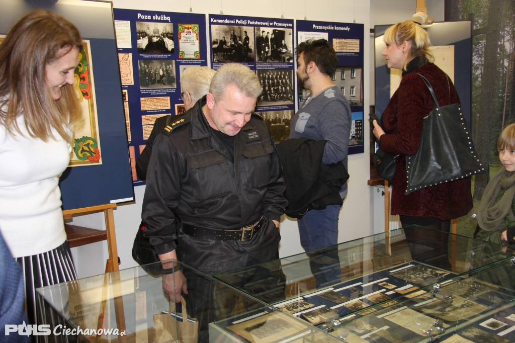 Na posterunku - Przasnyska wystawa upamiętniająca Policję Państwową