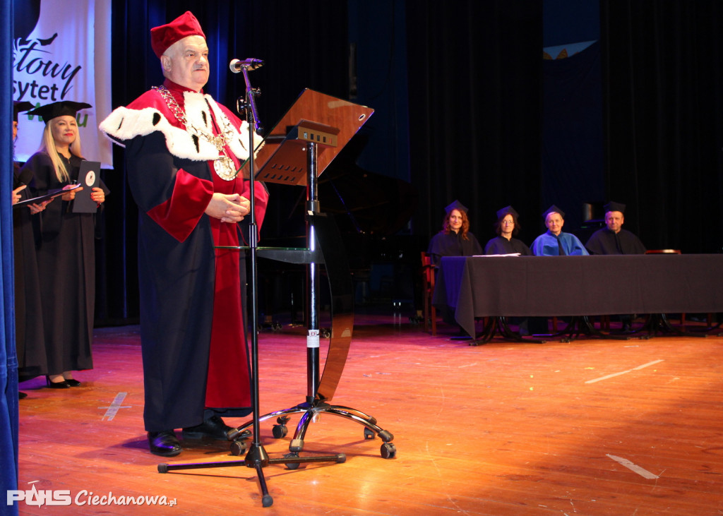 Inauguracja Powiatowego Uniwersytetu Trzeciego Wieku