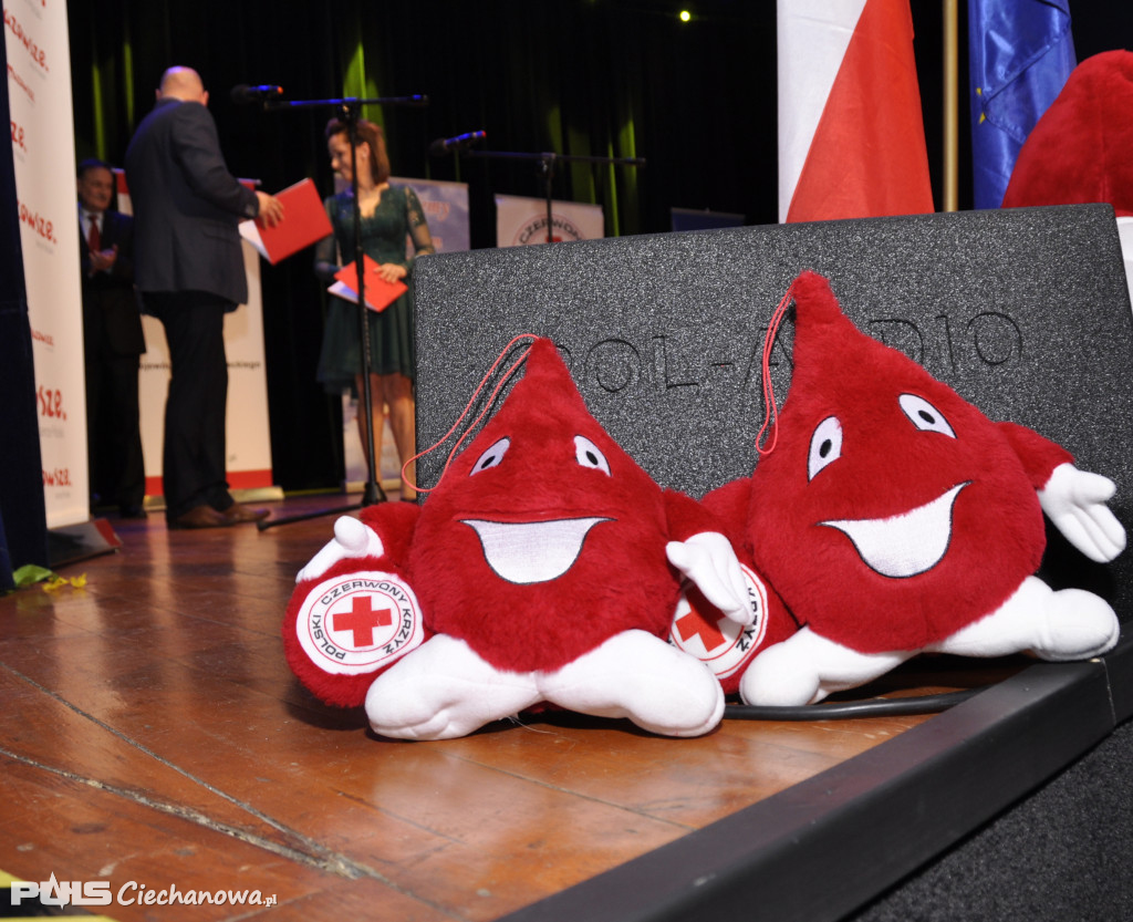 Oddają krew by ratować cudze życie! Honorowi krwiodawcy zostali odznaczeni
