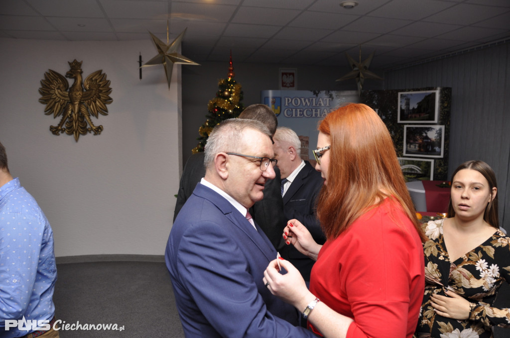 Spotkanie wigilijne w Starostwie Powiatowym w Ciechanowie - 2019