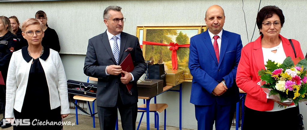 Zmiana warty w Technikum Mundurowym BZDZ