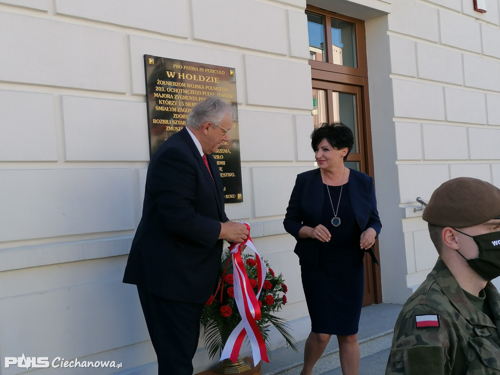 Ku pamięci żołnierzy 203. Ochotniczego Pułku Ułanów
