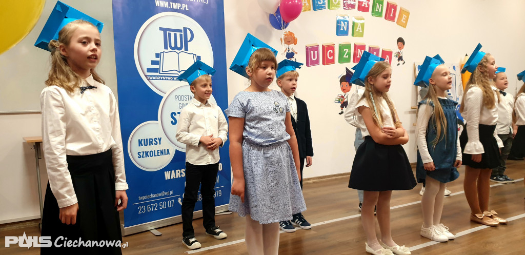 Pasowanie na uczniów w Szkole Podstawowej TWP