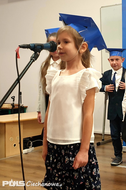 Pasowanie na uczniów w Szkole Podstawowej TWP