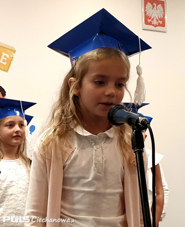 Pasowanie na uczniów w Szkole Podstawowej TWP