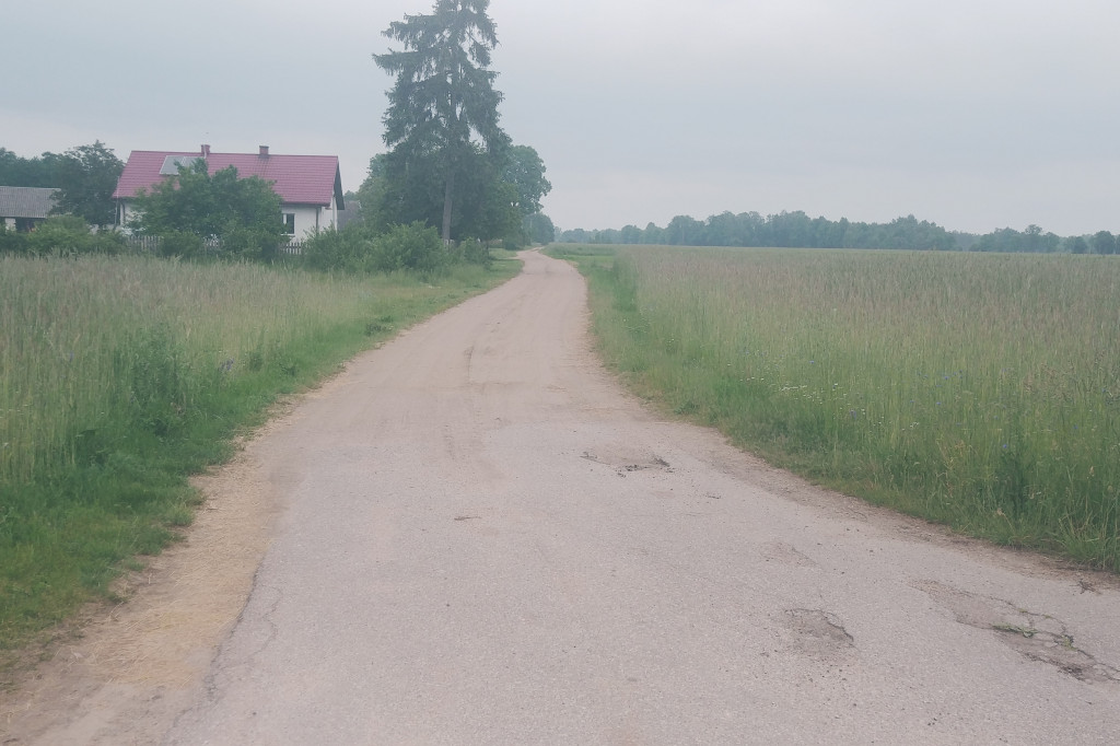 Zakończona została przebudowa drogi gminnej w miejscowości Bielawy