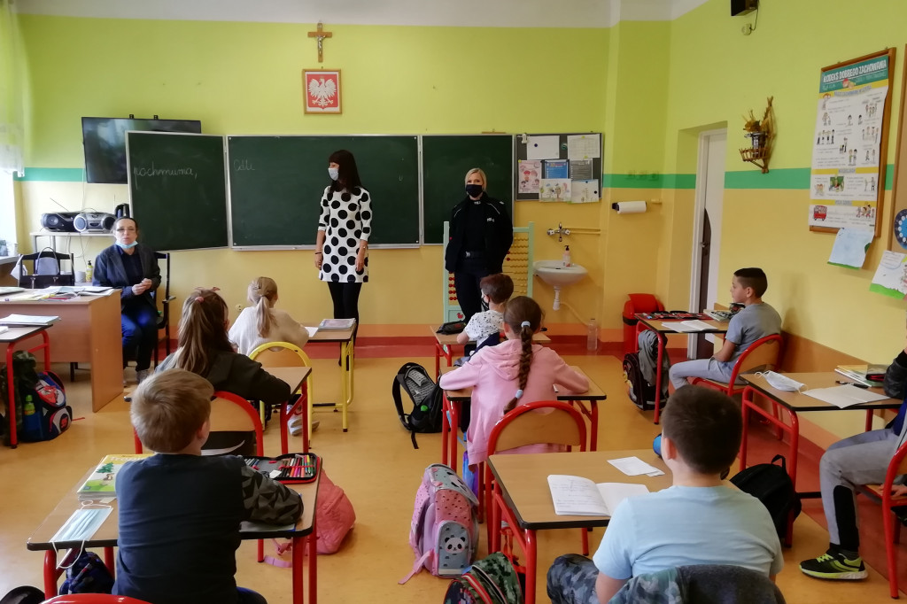 Lekcja z zakresu bezpieczeństwa w Gołyminie i Gostkowie