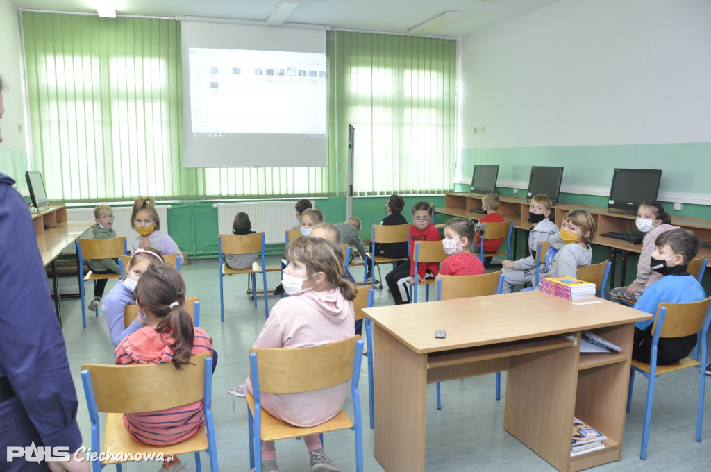 Lekcja z zakresu bezpieczeństwa w Gołyminie i Gostkowie