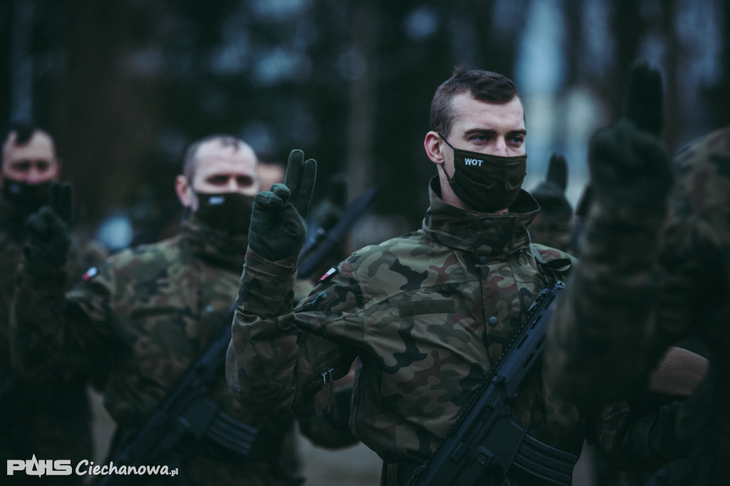 Złożyli przysięgę wojskową w czasach pandemii, by zgodnie z Credem Terytorialsa być pomocnym ramieniem i tarczą dla społeczności lokalnej