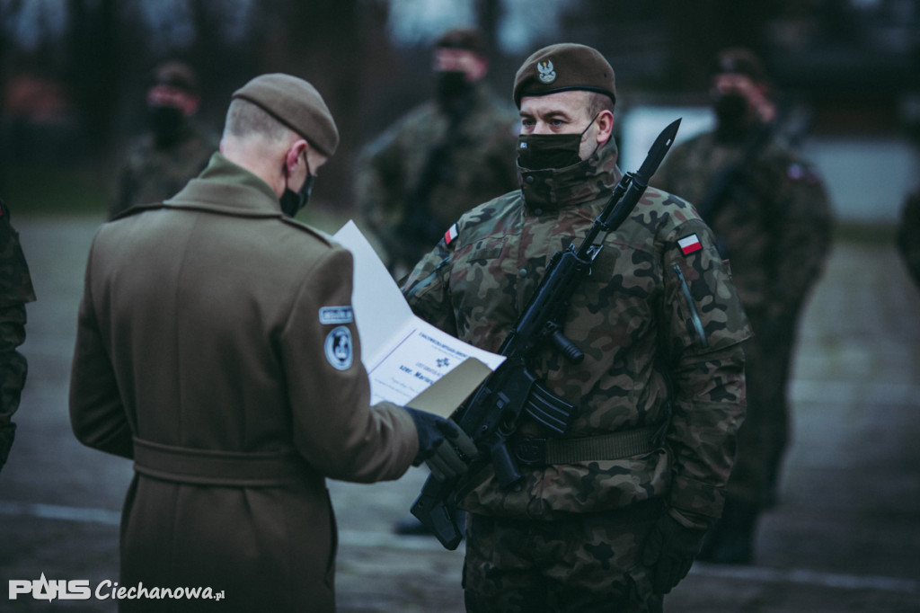 Złożyli przysięgę wojskową w czasach pandemii, by zgodnie z Credem Terytorialsa być pomocnym ramieniem i tarczą dla społeczności lokalnej