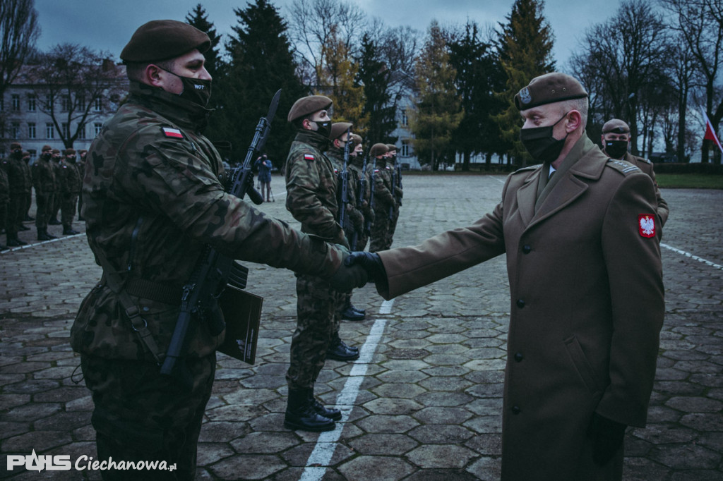 Złożyli przysięgę wojskową w czasach pandemii, by zgodnie z Credem Terytorialsa być pomocnym ramieniem i tarczą dla społeczności lokalnej