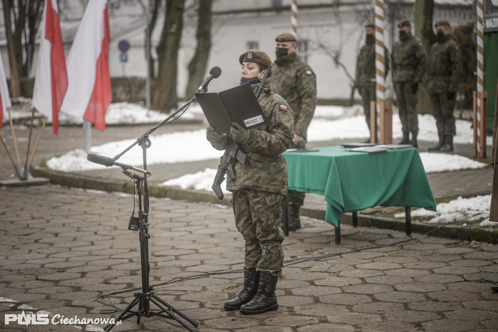 Pierwsza w tym roku przysięga wojskowa  i ślubowania nowych podoficerów WOT