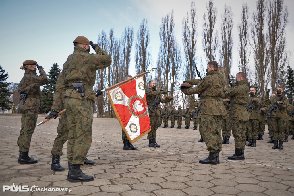 Przysięga wojskowa to nie tylko słowa  Roty przysięgi, ale przed wszystkim akt oddania wobec Ojczyzny