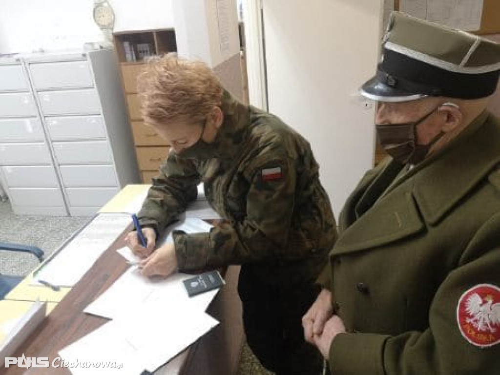 Rok na froncie z wirusem