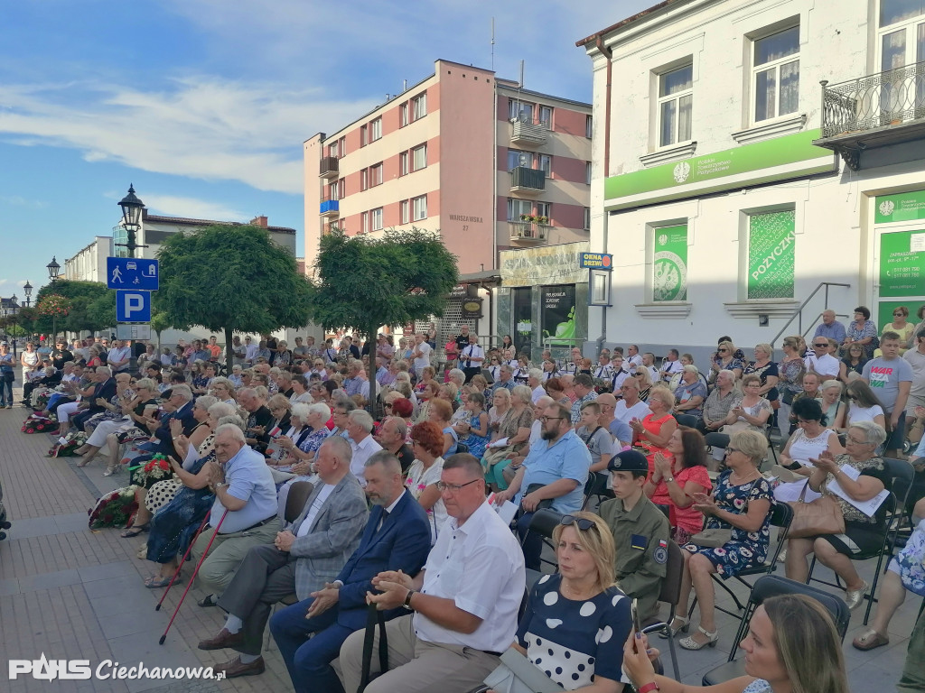 Polskie Kwiaty na ciechanowskim deptaku