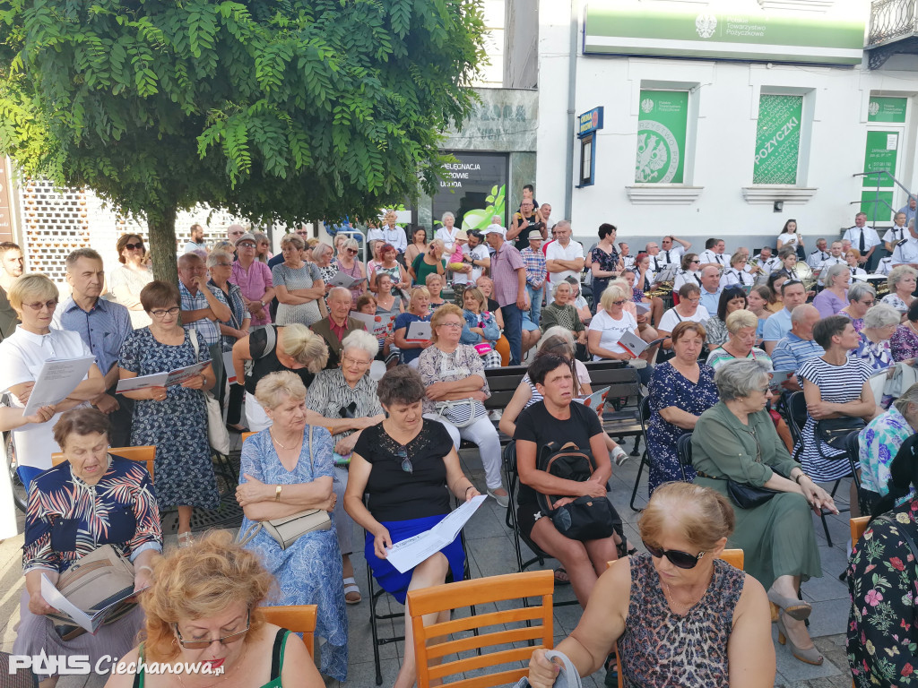 Polskie Kwiaty na ciechanowskim deptaku