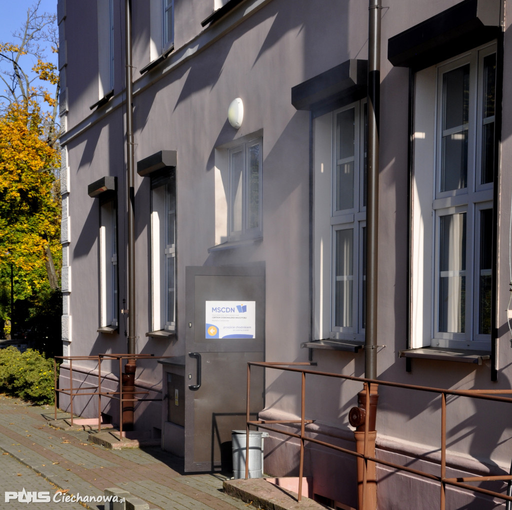 W piwnicy Medycznej Szkoły Policealnej wybuchł pożar