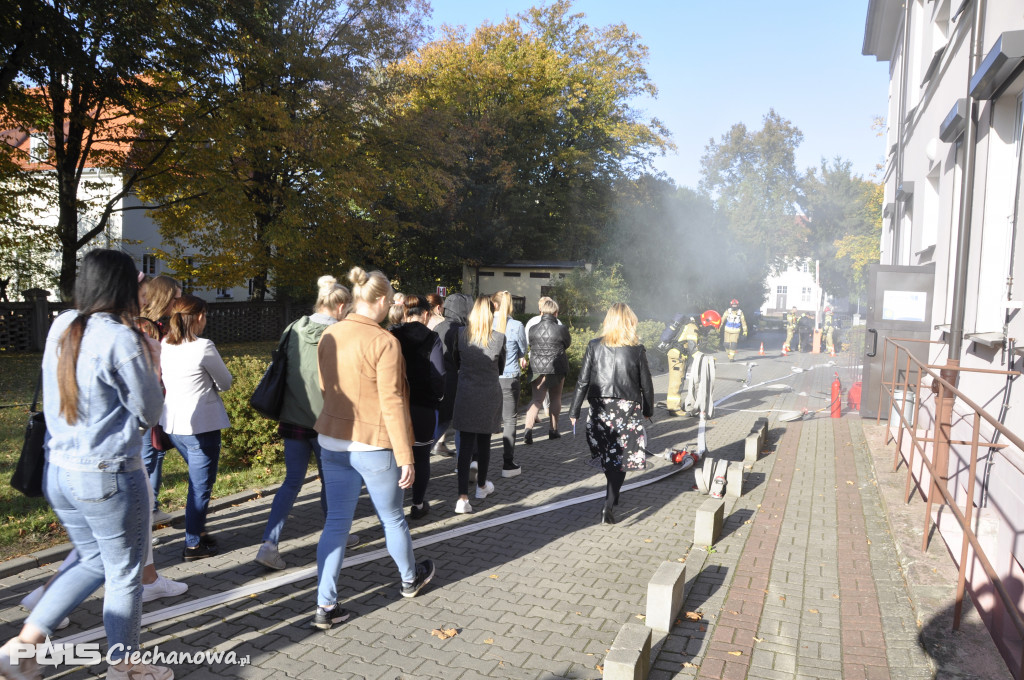 W piwnicy Medycznej Szkoły Policealnej wybuchł pożar