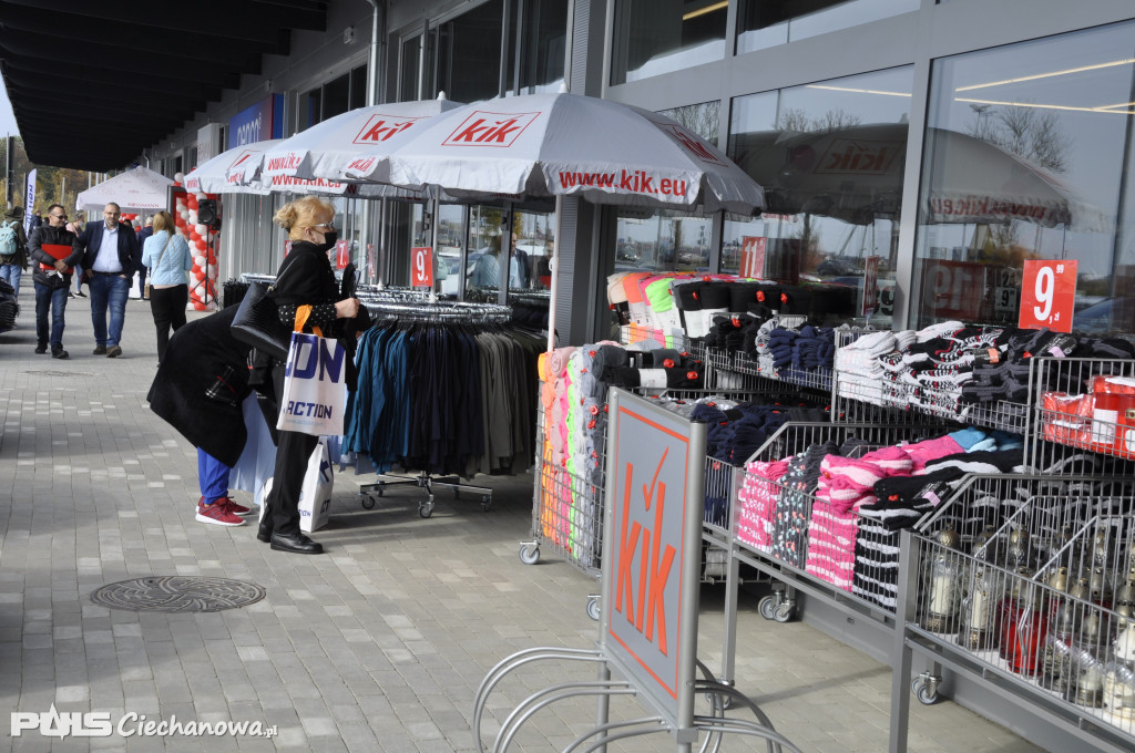 Centrum Handlowe we Władysławowie rozwinęło skrzydła!