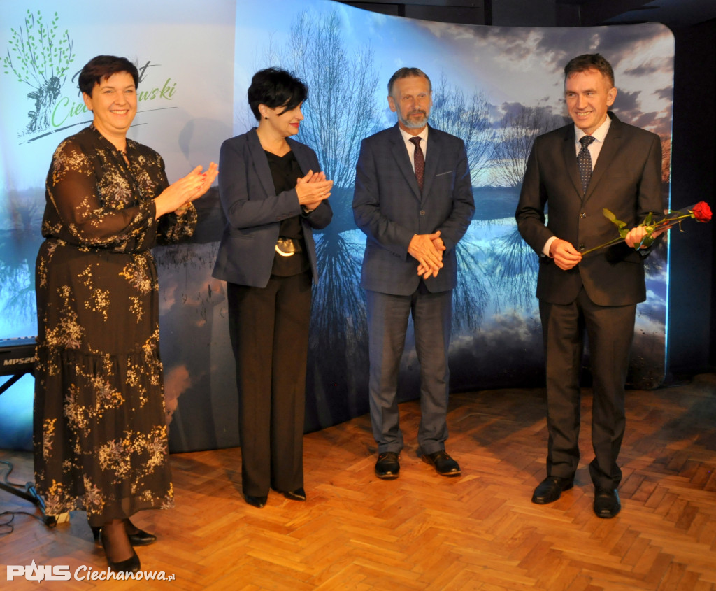 Nagrody Starosty dla nauczycieli zostały wręczone