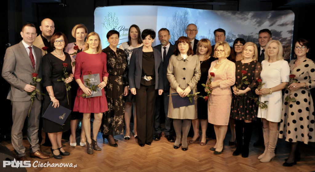 Nagrody Starosty dla nauczycieli zostały wręczone
