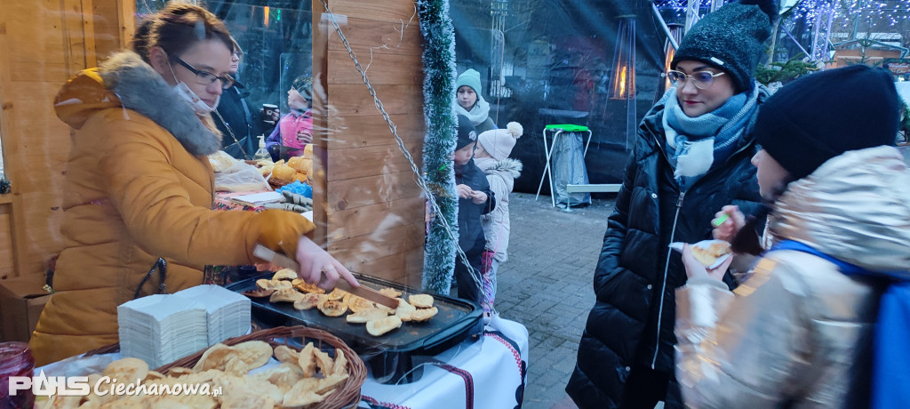 Przystanek Święta przy ciechanowskim starostwie